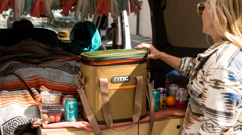 rtic softpak 20 - the medium-sized rtic softpak is reasonably straightforward to use...