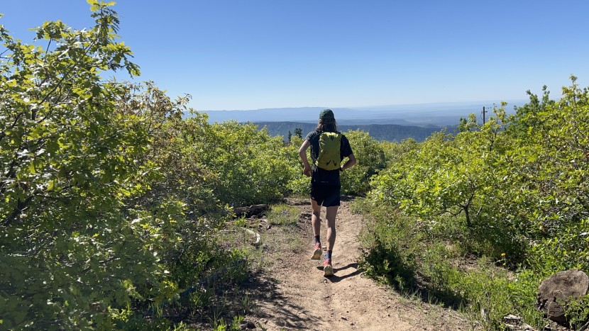 black diamond distance 15 - improved front pockets move the flaks higher and delete an...