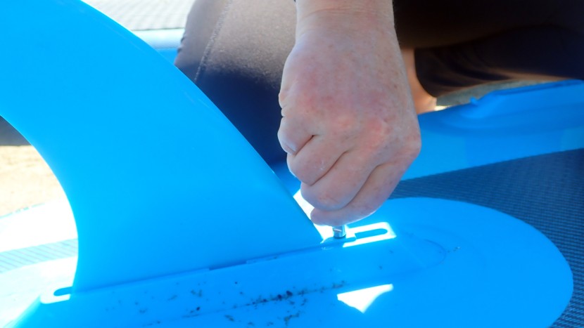 bluefin cruise carbon - the removable center fin is attached using a small screw.