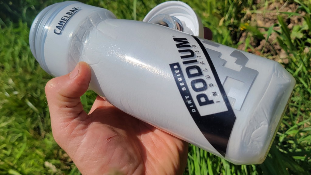 Should You Replace Your Plastic Bike Bottles with Insulated Metal?