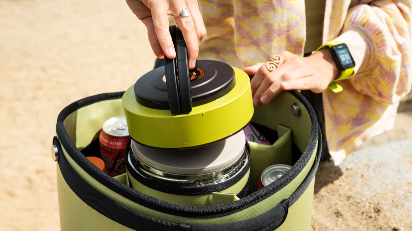 rovr keepr - with its separate compartment, the ice itself can be used for your...