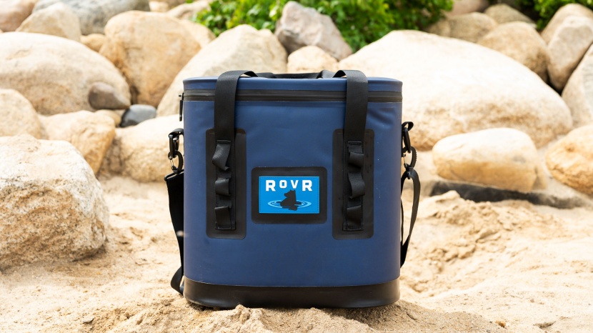 rovr travelr 30 - the rovr&#039;s reinforced bottom can handle the occasional bump or...