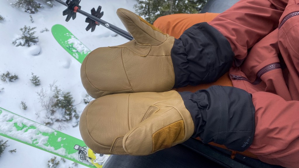 Meet the Best Hiking Gloves and mittens For Cold Weather HIking — Colorado  Hikes and Hops