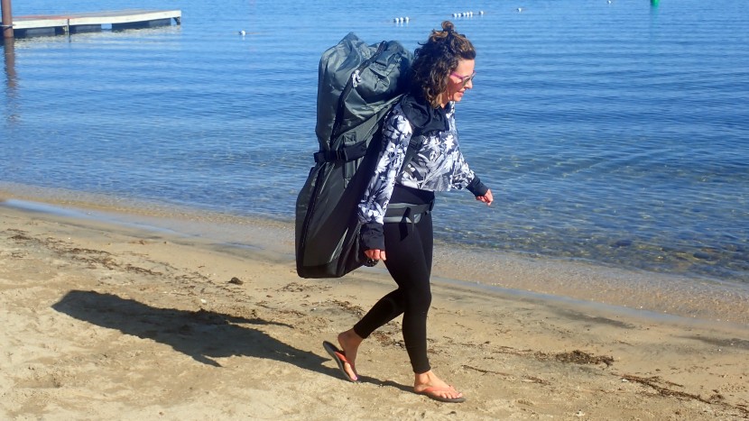 the large and bulky bag wre not comfortable for shorter people.