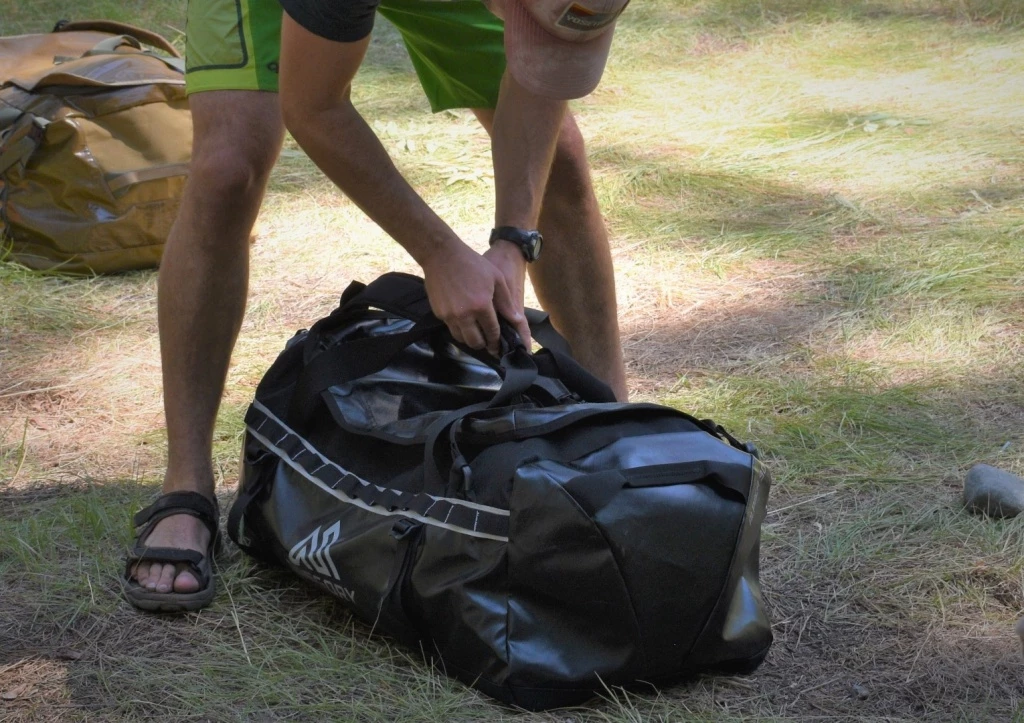 bags for travelling abroad travel bag - the gregory alpaca has a long daisy chain where you can attach extra...