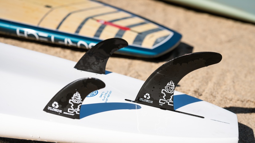 starboard generation lt - the center fin can be adjusted to suit the paddler&#039;s choice. in...