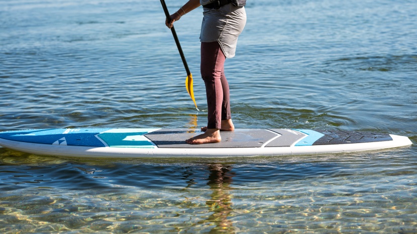 sic maui tao fit at - this board has a grippy deck and comes with bungee cord to add a...