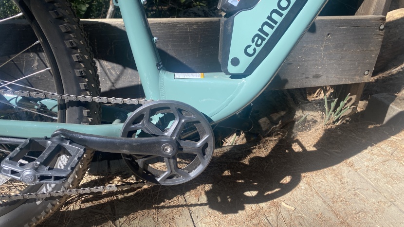 cannondale adventure neo allroad st - easy to climb aboard, at 16 inches, the stopover height of the neo...