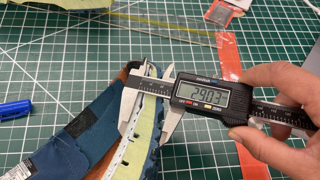 trail running shoes men - measuring the impressive cushioning in the speedgoat 5. this is a...