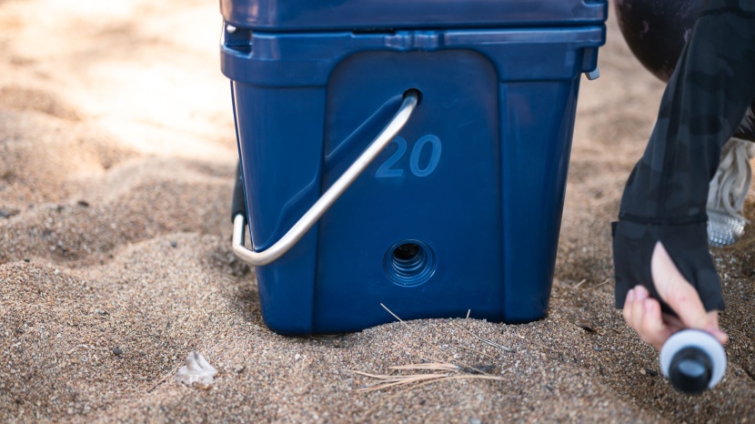 rtic 20 - the rtic 20 includes a drain plug. keep an eye on it, though! it...