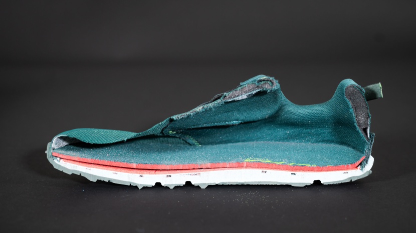 a side interior profile of the altra superior 6.