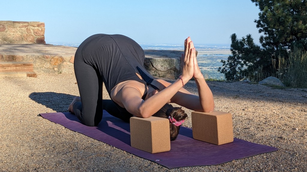 kulae outdoor yoga mat; zuura mat; outdoor yoga mat review;