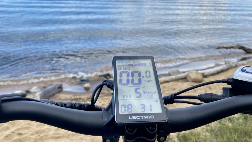 lectric xp 3.0 step-thru - the lcd on the lectric xp 3.0 is well-organized and easy to use.