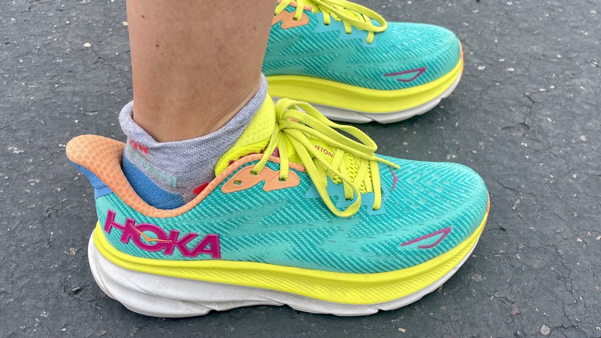 Hoka One One Womens Clifton 6 Running Shoes Size 9 D Wide 1102877 LSF |  Running shoes, Shoes, Shoe show