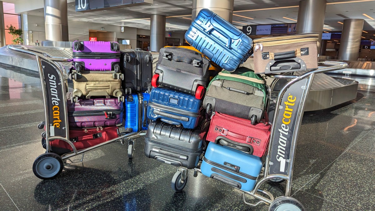 How to Choose Carry-on Luggage