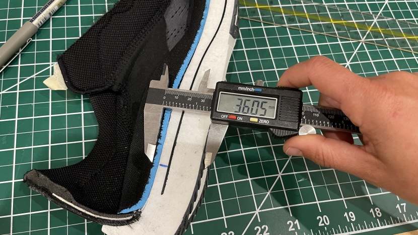 saucony endorphin speed 3 - the thick stack of cushioning is very lightweight and bouncy.