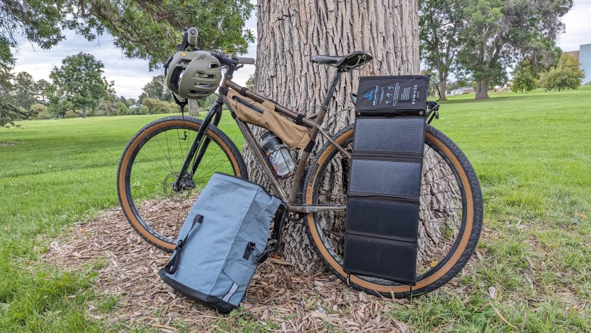 solar power bank - the solarpowa 28 is one of the most portable 20+ watt panels  we...