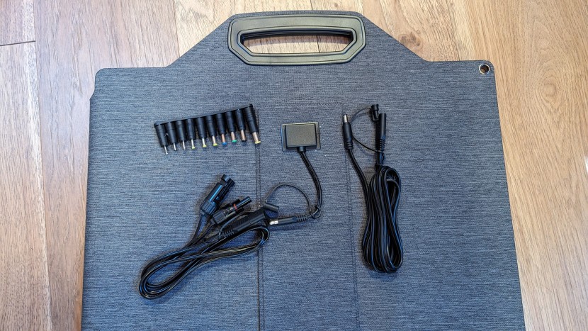 bigblue solarpowa 100 etfe - the solarpowa doesn&#039;t have a place to store the charging cables, so...