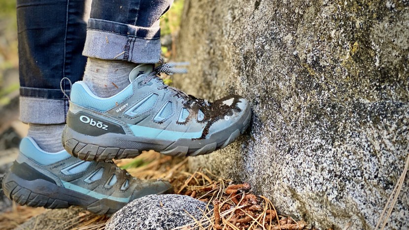 oboz sawtooth x low waterproof for women - the sawtooth features a leather upper design that&#039;s built to last.