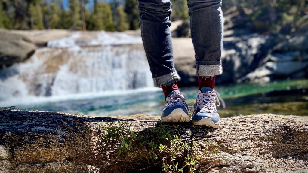 Men's Headout Waterproof Hiking Shoe | Bison/Fossil Orange