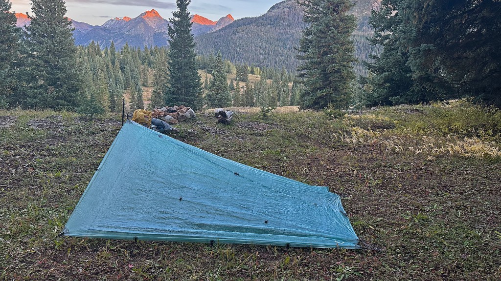 hyperlite mountain gear flat tarp - an example of a storm pitch in the san juans on the colorado trail...