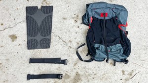 This pack can be worn without the back padding or light hip strap.