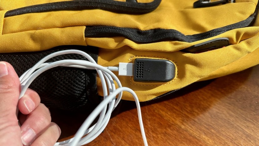 the external usb port on the volher makes easy work out of staying...
