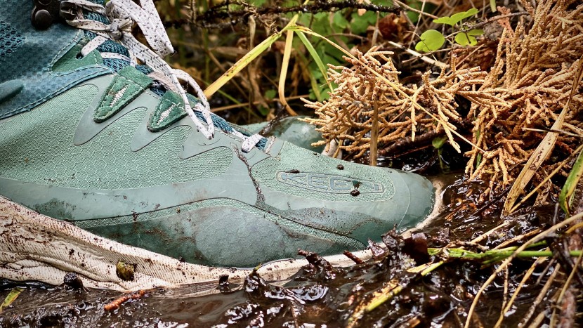 keen zionic waterproof mid for women - impressive waterproof performance whether fully submerged in a local...