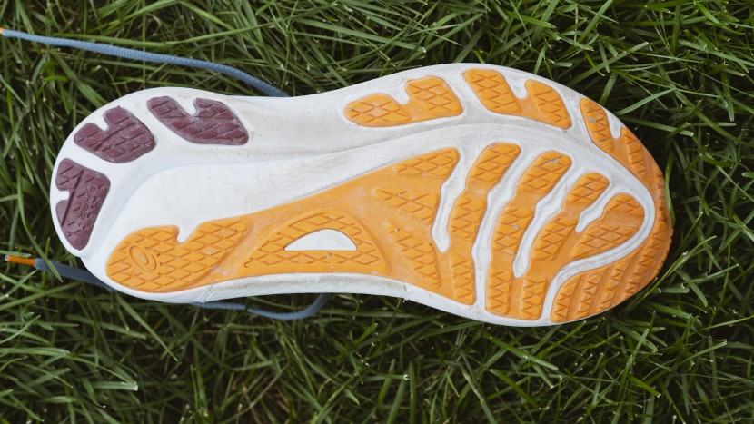 asics gel-kayano 30 - the wide base provides a lot of lateral stability.