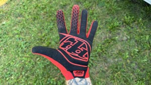 Silicone palm and finger grips with a pull tab to help with donning...