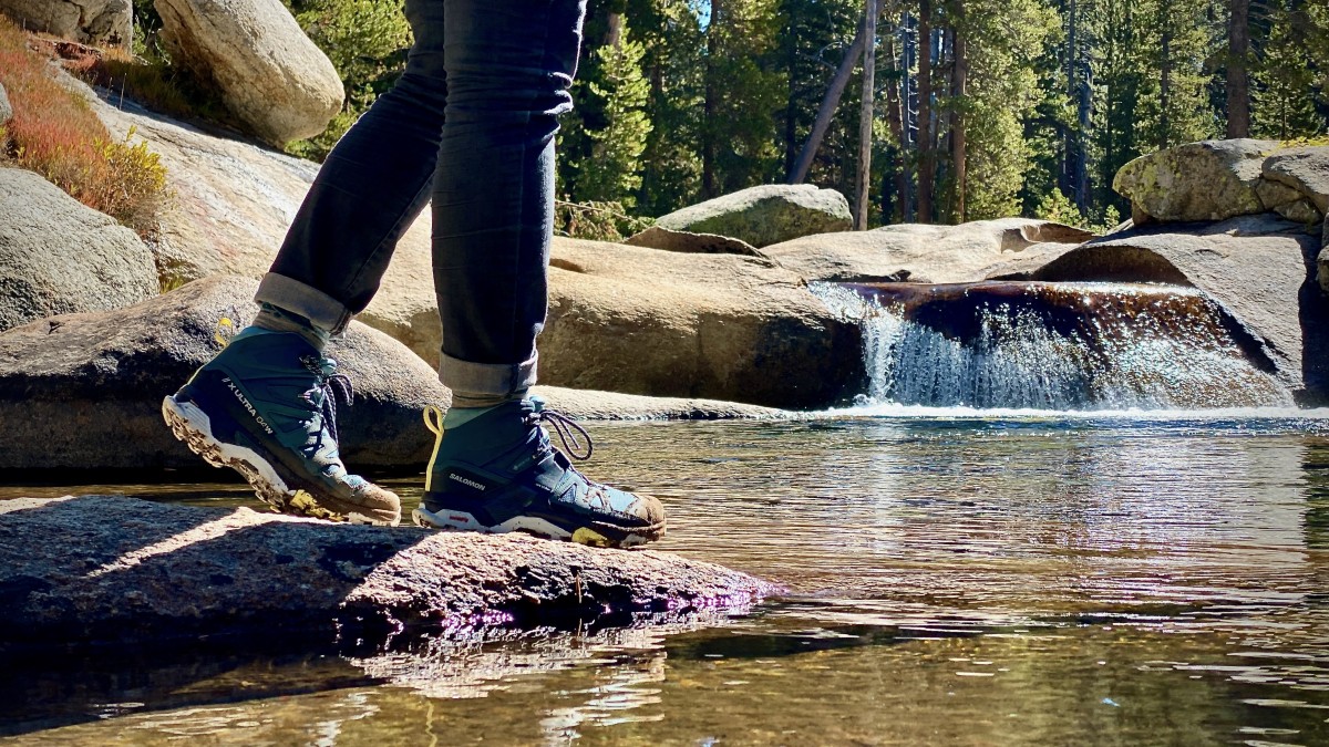 salomon x ultra 4 mid gore-tex for women hiking boots review