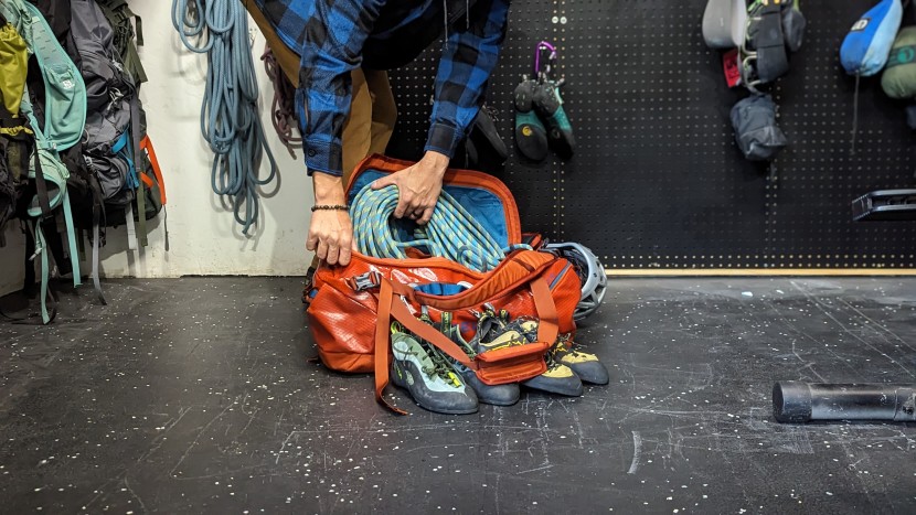 gregory alpaca - load it up with whatever gear your trip demands, the alpaca is tough...