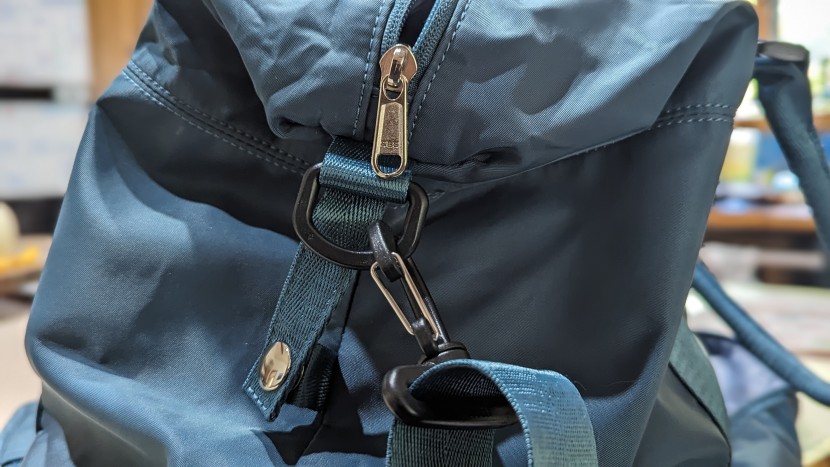 hyc00 travel - the hyc00 has reasonably durable components that will help it stand...