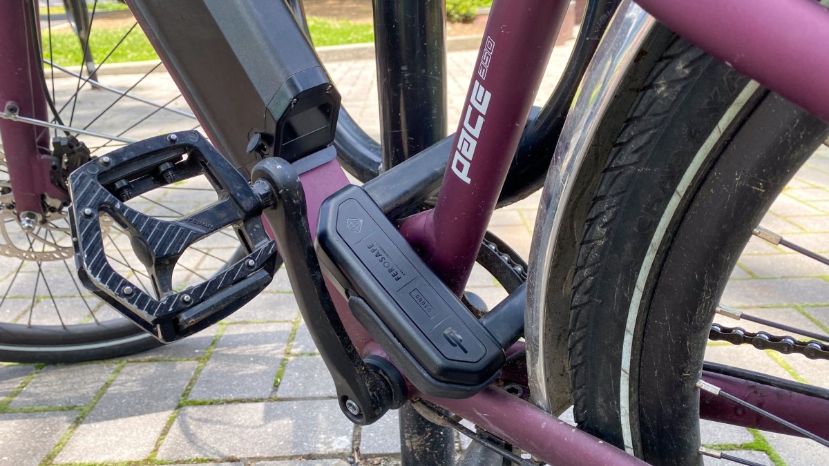 Hiplok D1000 Bike Lock Review (We were able to lock our ebike to this fairly standard rack easily, your mileage may vary though.)