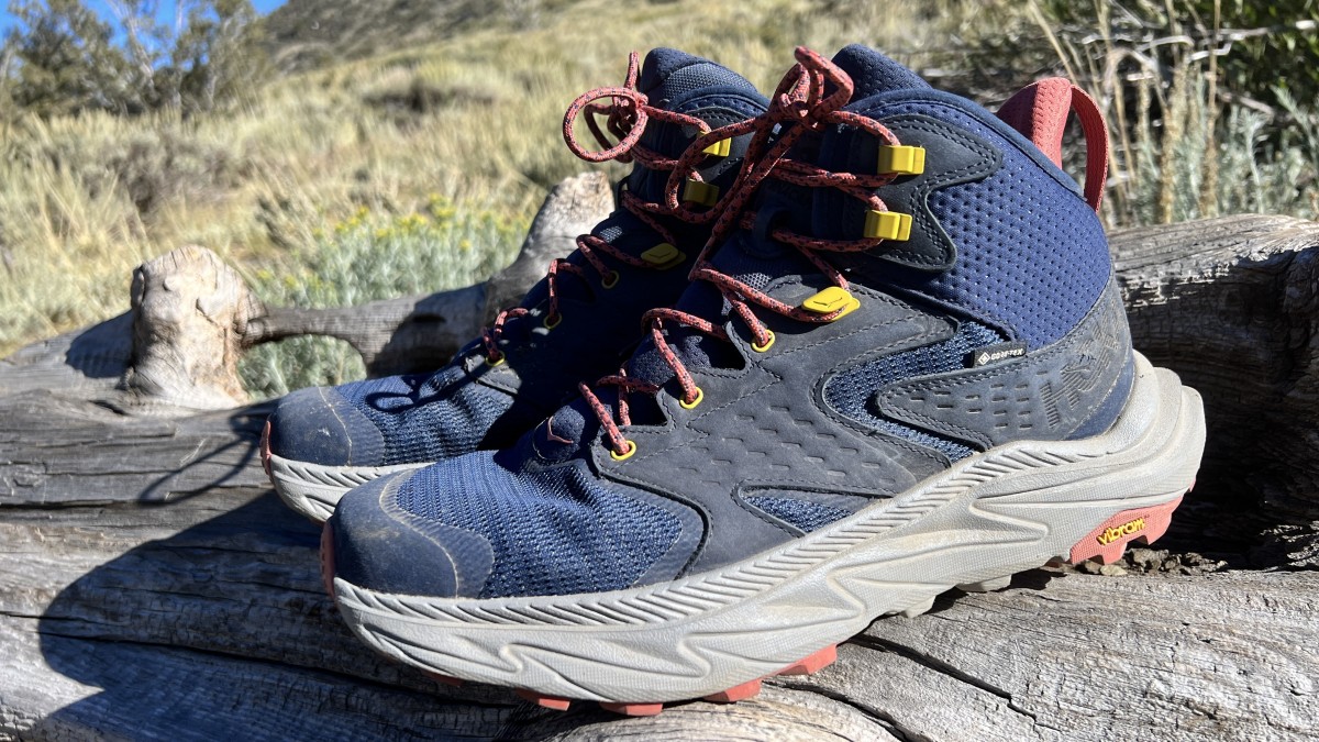 hoka anacapa 2 mid gtx hiking boots men review