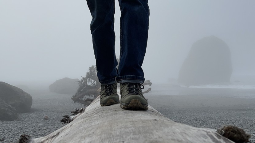 salomon x ultra mid 4 gore-tex - so light, you wonder where all that weight has disappeared to, kind...