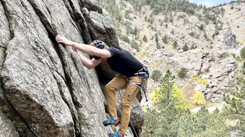 climbing harness - granite slab climbing in the highly mobile blue ice choucas pro.
