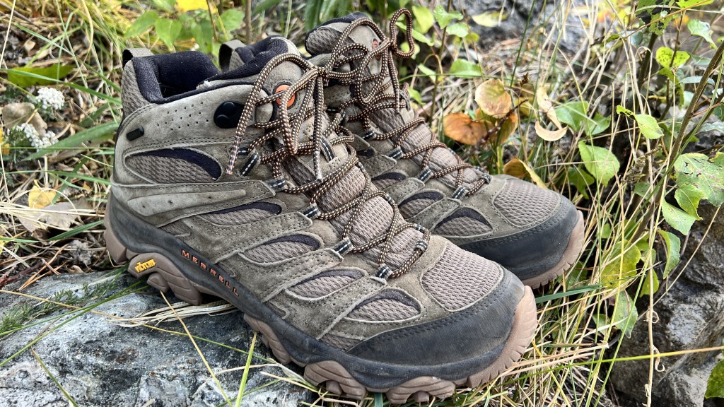  Merrell Men's Trekking Shoes, Black, 9 US