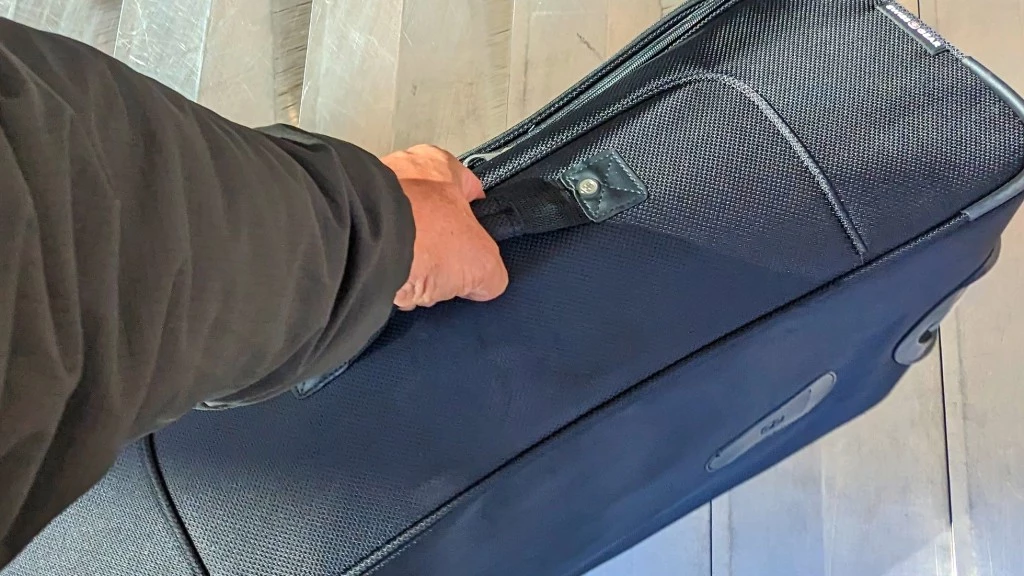 luggage - the sion&#039;s handles are cheap and basic, but they perform well enough...