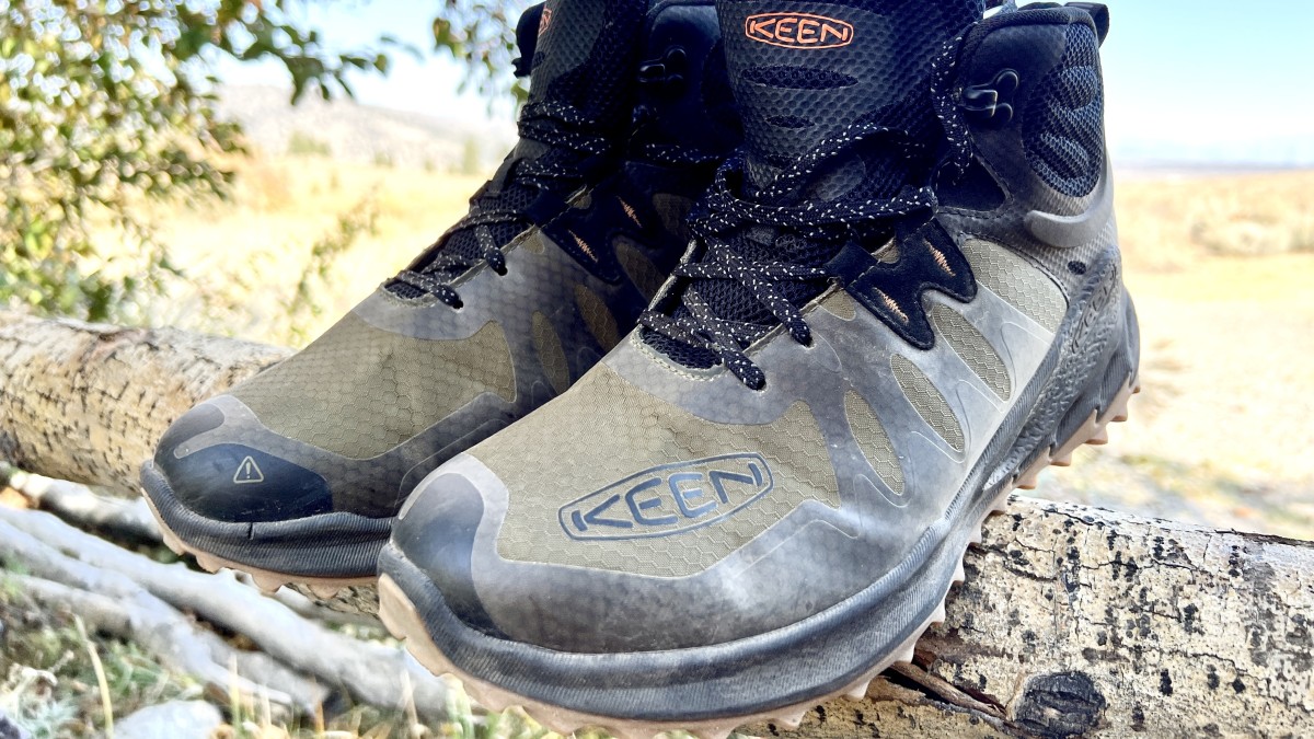 keen zionic waterproof mid hiking boots men review