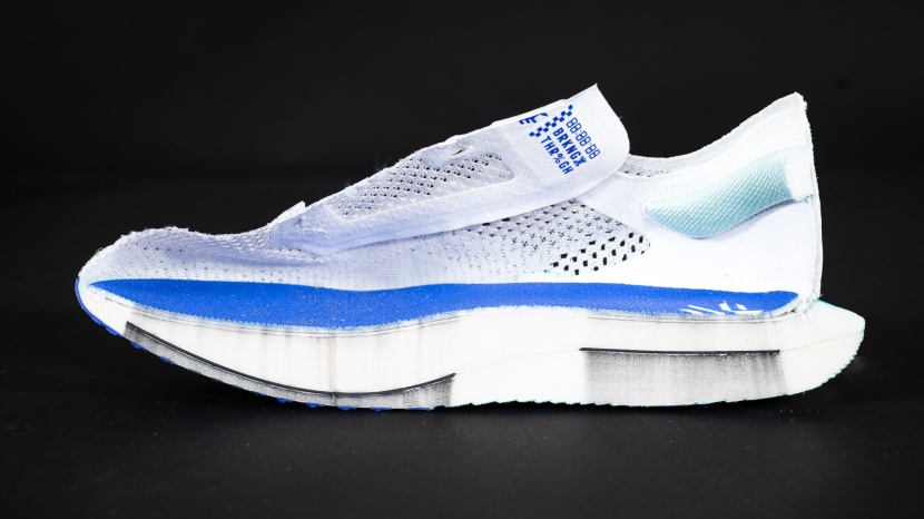 nike vaporfly 3 - the vaporfly combines zoomx foam with a carbon plate to drive...