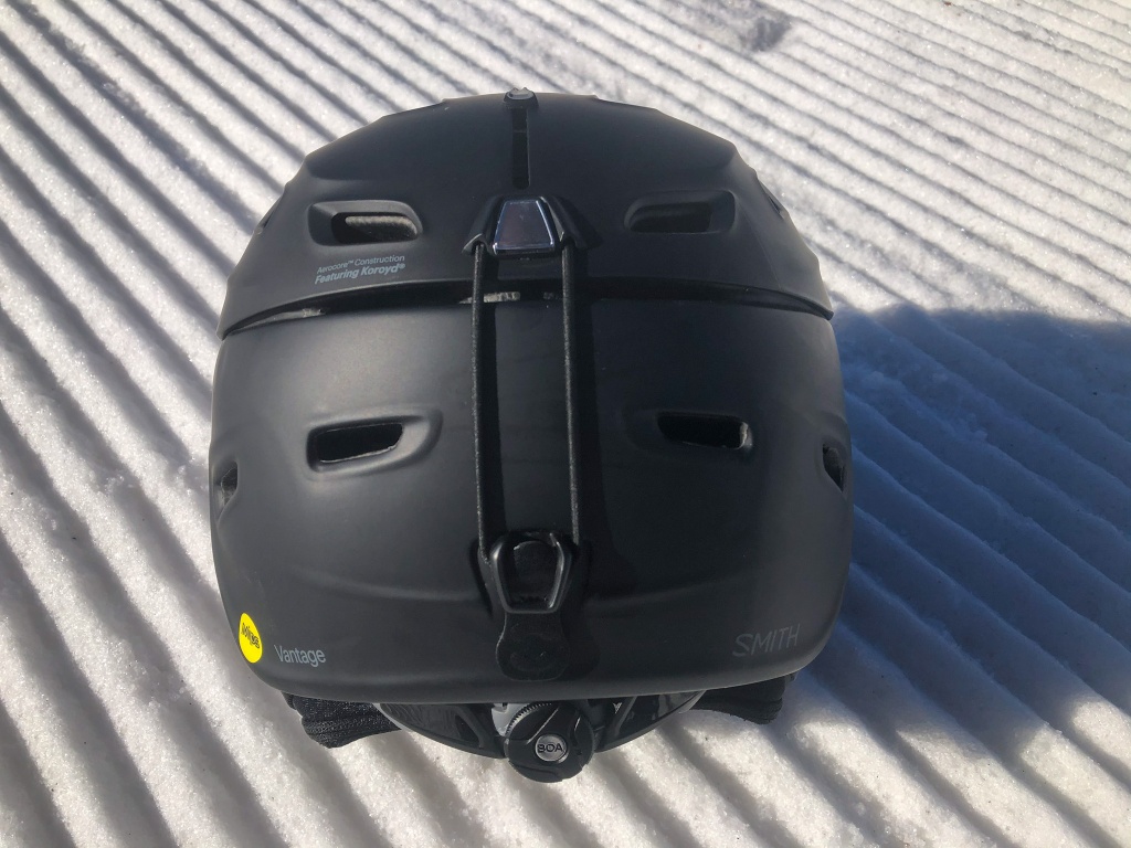 ski helmet - the smith vantage features a bungee on the back to hold your goggles...