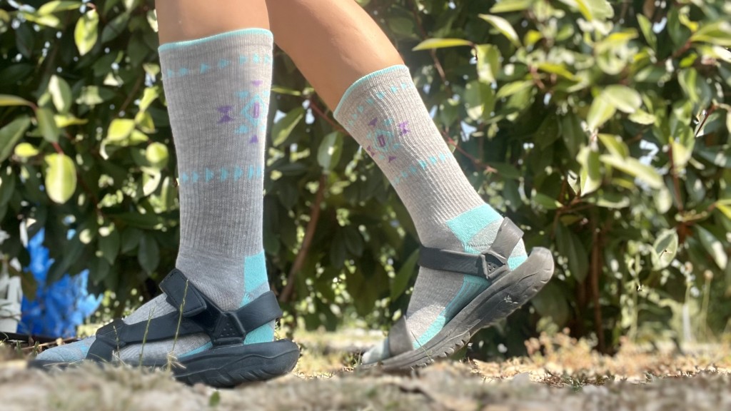 socks women - the dickies dri-tech is perfect for activities where you need a bit...