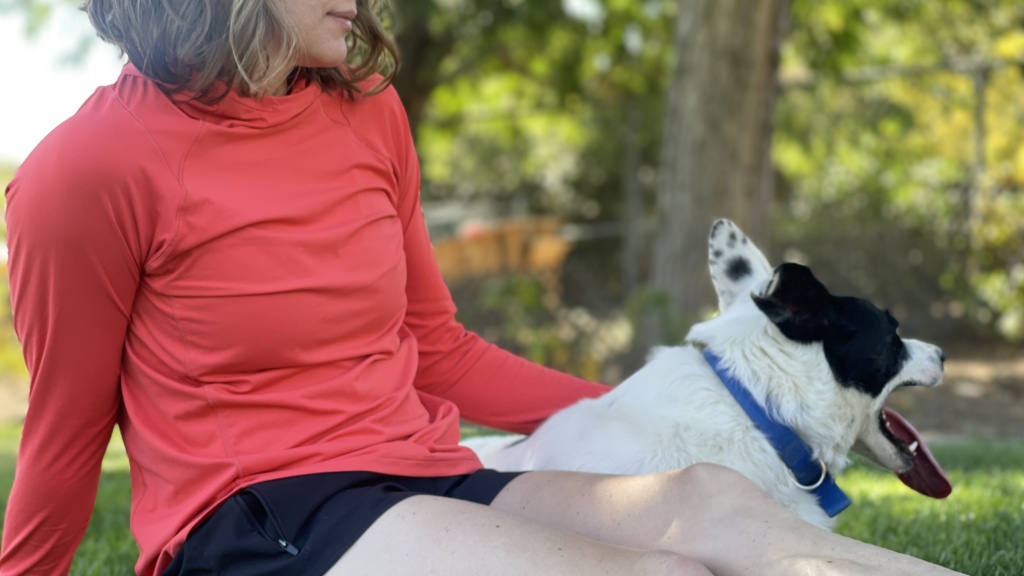 sun shirt womens - chilling in the park comfortably in the crater lake active hoody.
