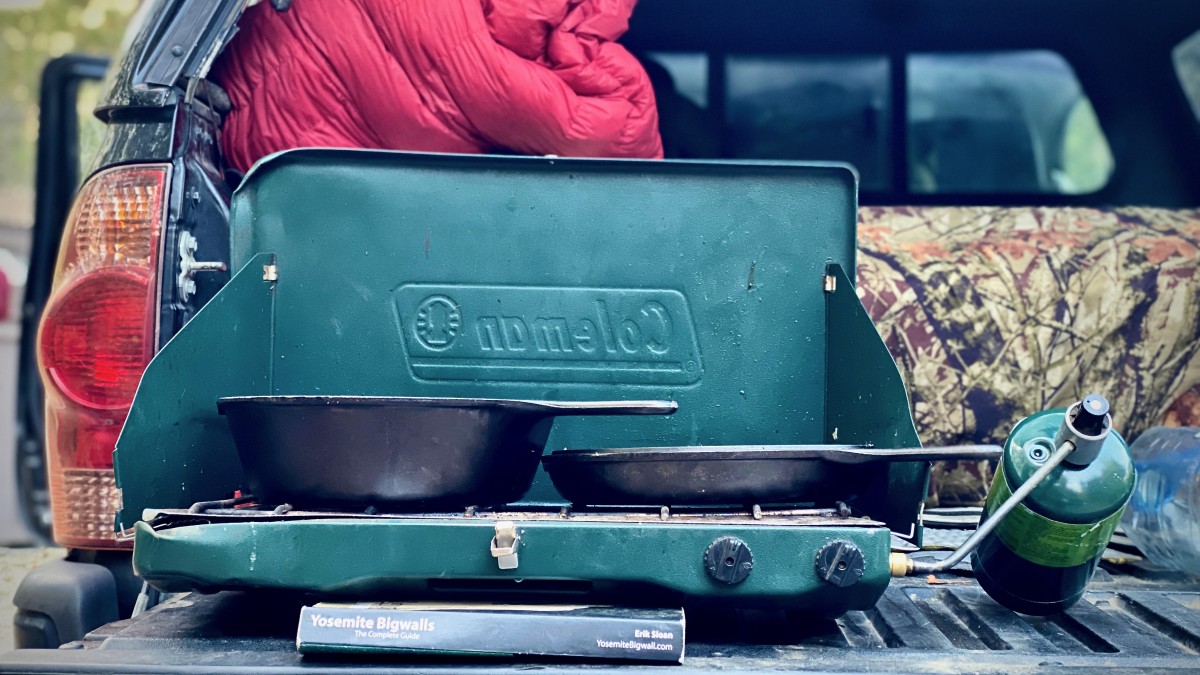 Lodge 3.2 Quart Cast Iron Combo Cooker Review (A Coleman stove and the Lodge Cast Iron Combo Cooker, a classic kit for the ages.)