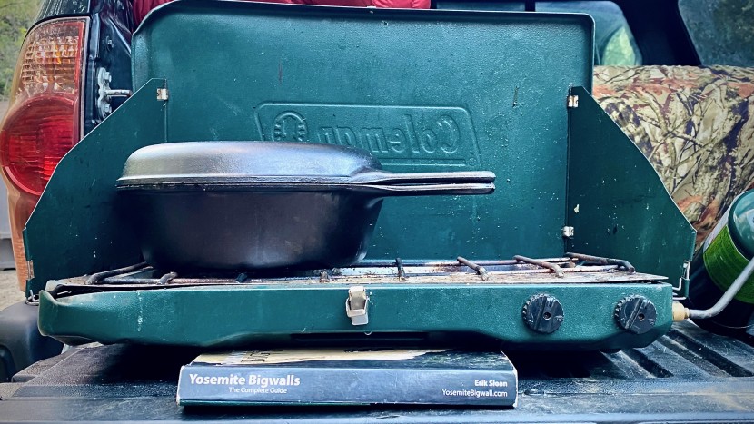 the skillets can be combined into a dutch oven.