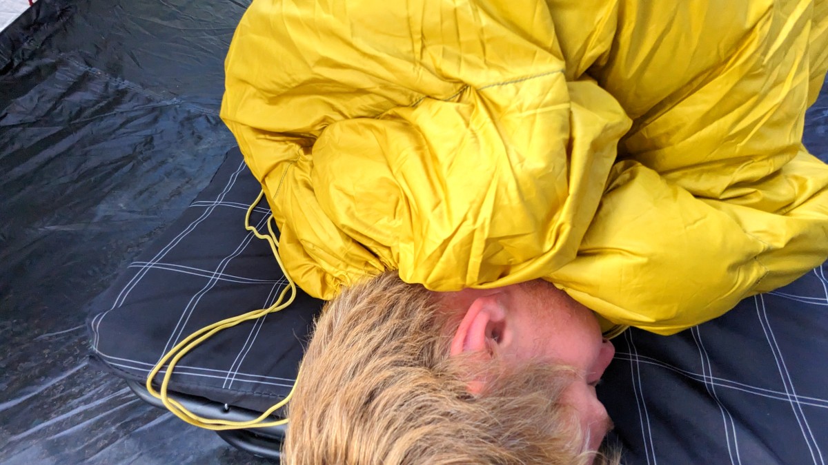 kelty galactic 30 camping sleeping bag review