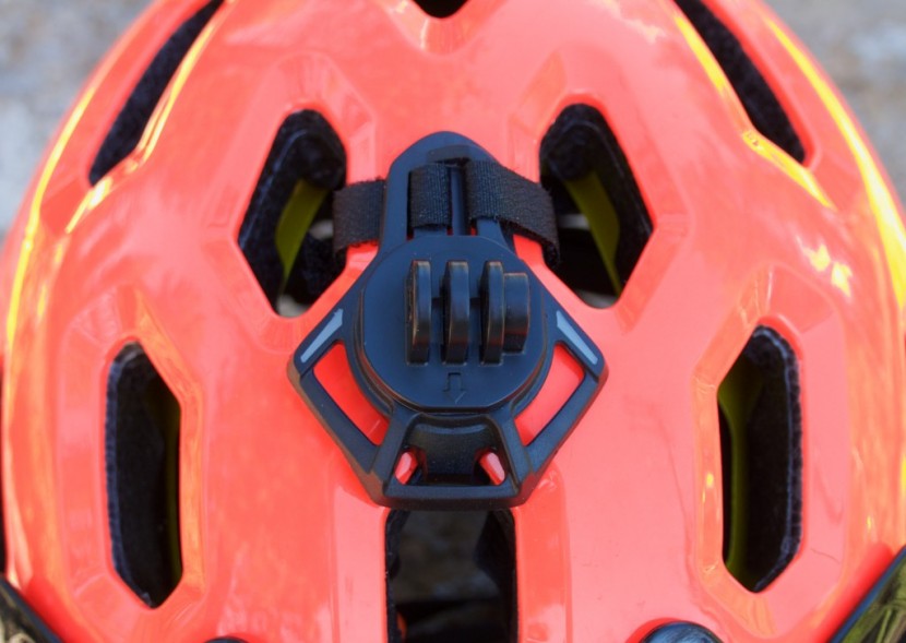 bell super 2 mips - unlike its predecessor, super 2's redesigned gopro mount secures...