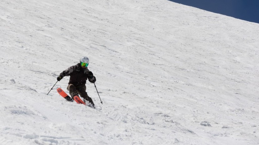 blizzard rustler 9 - different from carving on groomers, the rustler 9 provides plenty of...