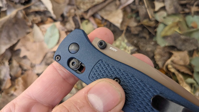 benchmade 535 bugout - s30v is a premium alloy known for its combination of toughness, wear...